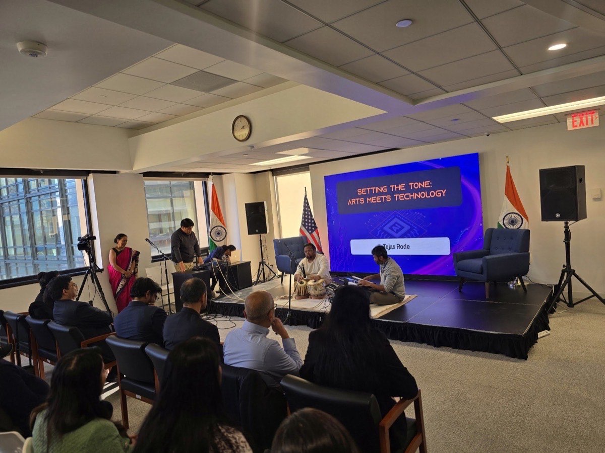 Tejas Rode performing with the Petika, accompanied by tabla and vocals, at the Consulate General of India